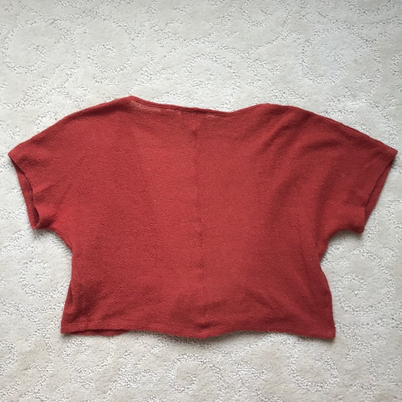 Urban Outfitters Crop Top - Picture 2 of 5